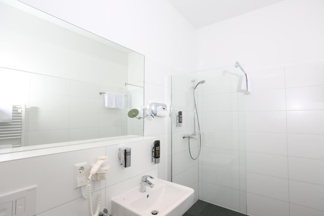 H24 Hoteltow Ngoại thất bức ảnh