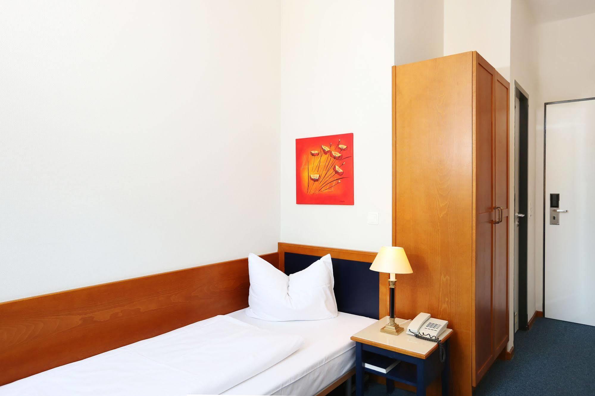 H24 Hoteltow Ngoại thất bức ảnh
