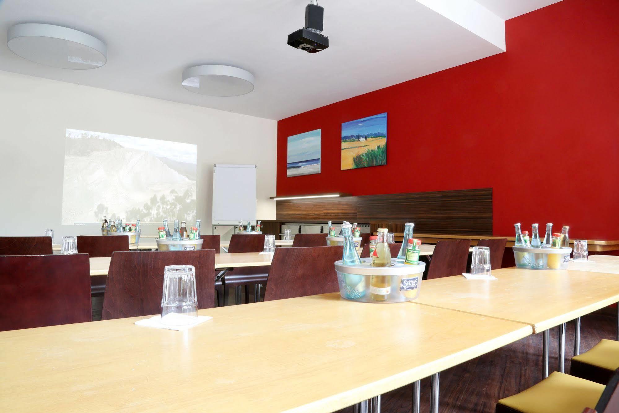 H24 Hoteltow Ngoại thất bức ảnh